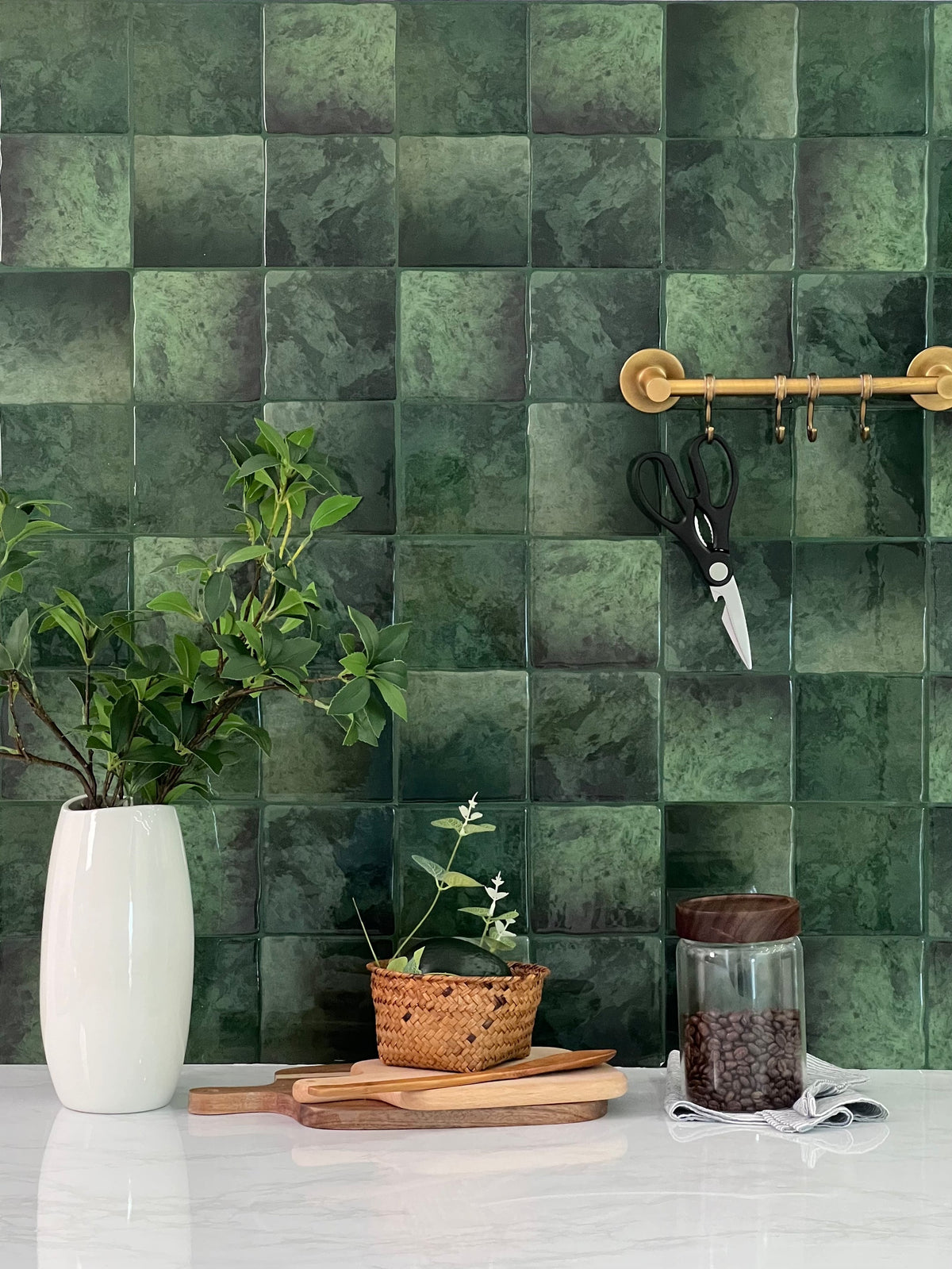 Seasonal Kitchen Decor: Reversible Wall Updates for Winter and Summer — illustrative setting