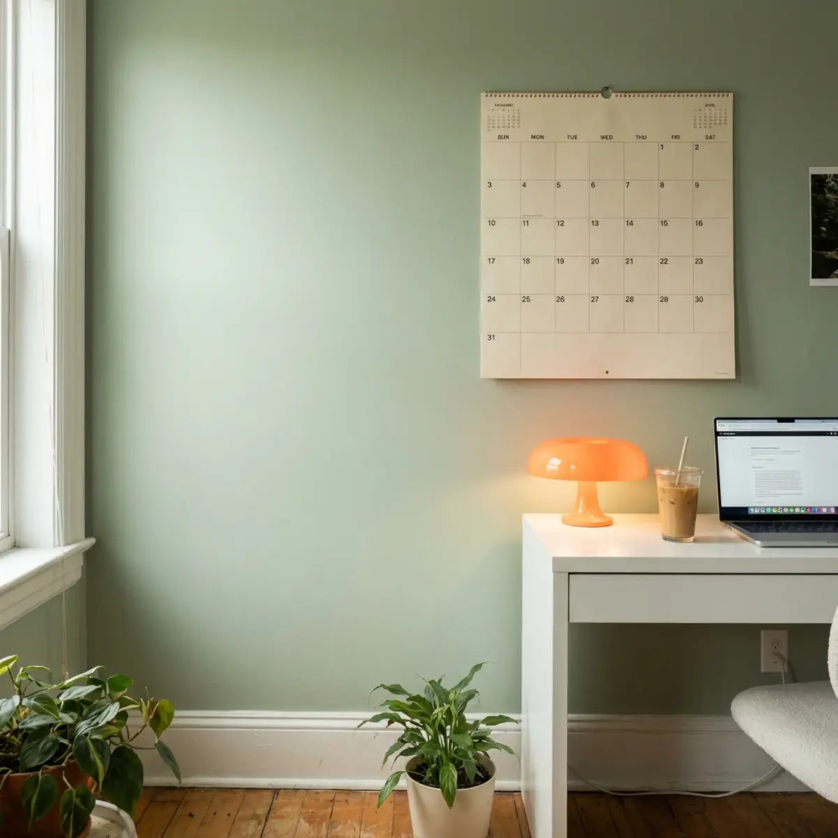 Dorm and Apartment Decor Calendar: Move-In, Midyear Refresh and Move-Out — illustrative setting