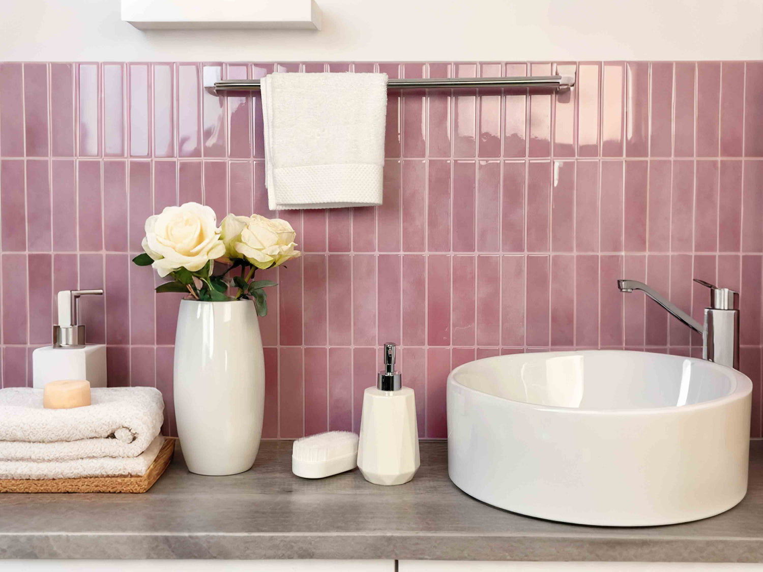 Blush Petals Stickwoll Tiles