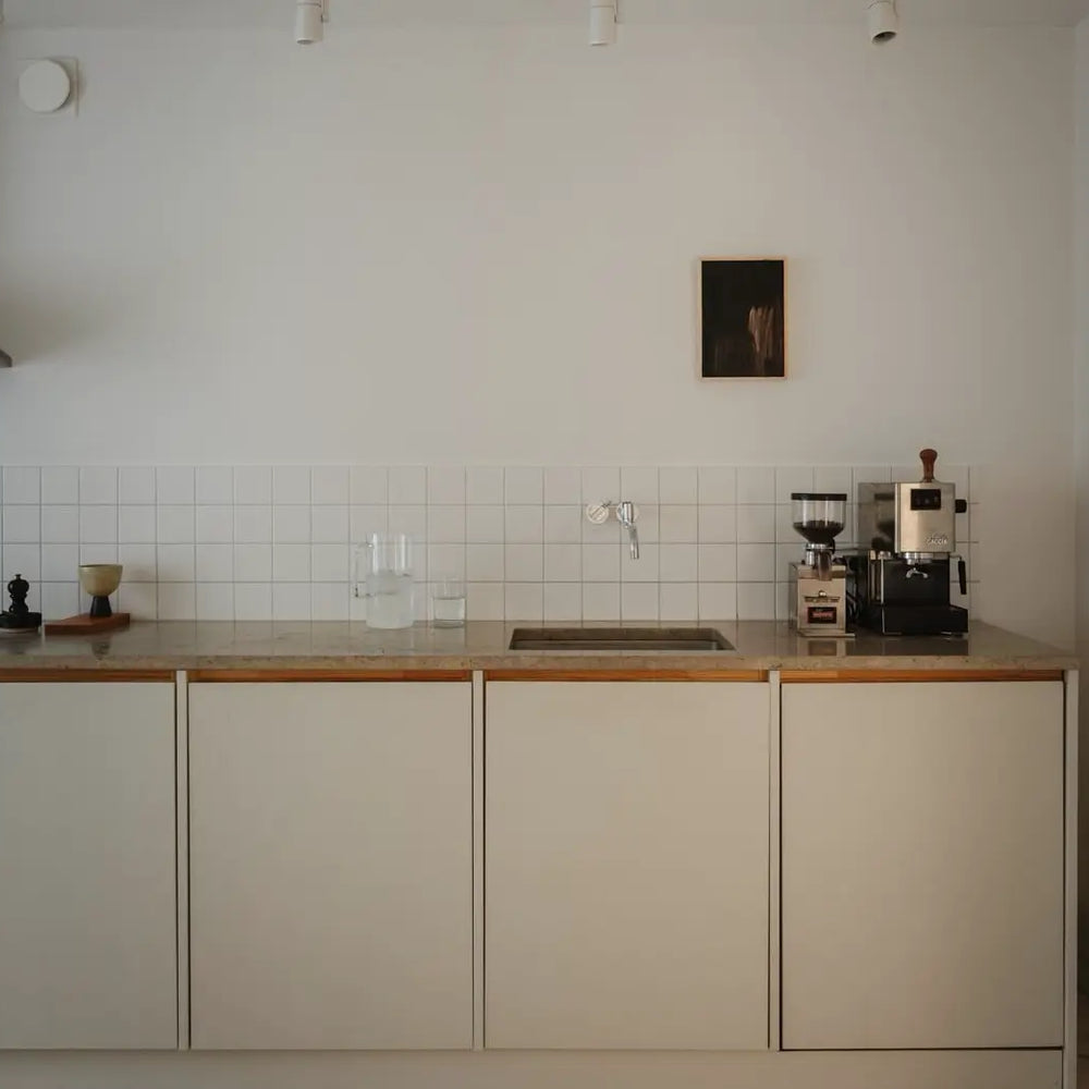 Kitchen before Stickwoll peel and stick tile installation