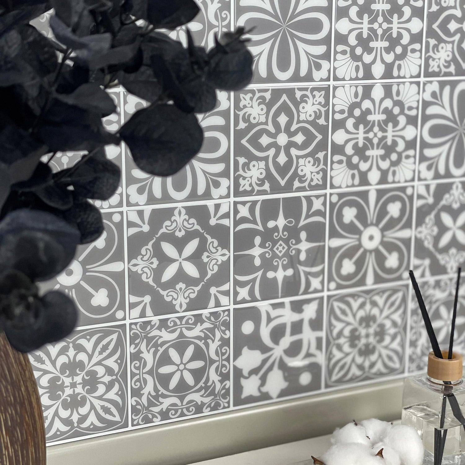 Stickwoll Gray Bliss Peel and Stick Tiles